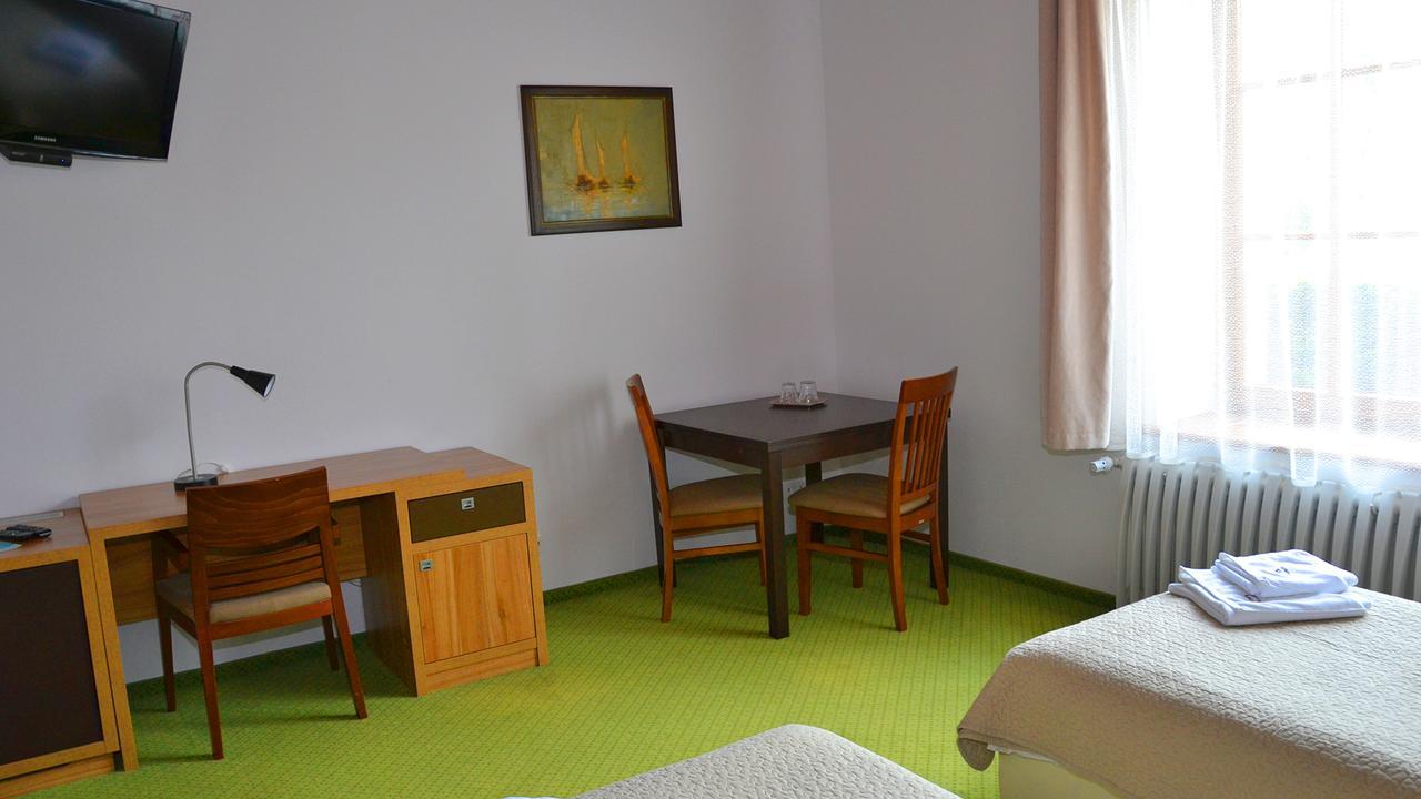 Tawerna Kaper Iława Exterior foto